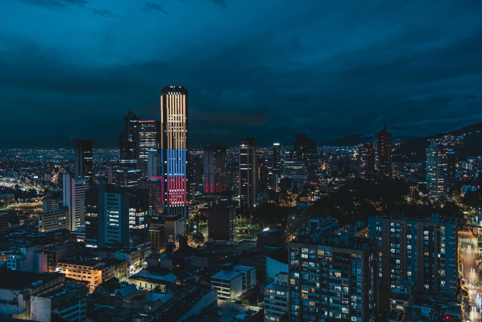 Отель Spotty Bogota Centro Экстерьер фото